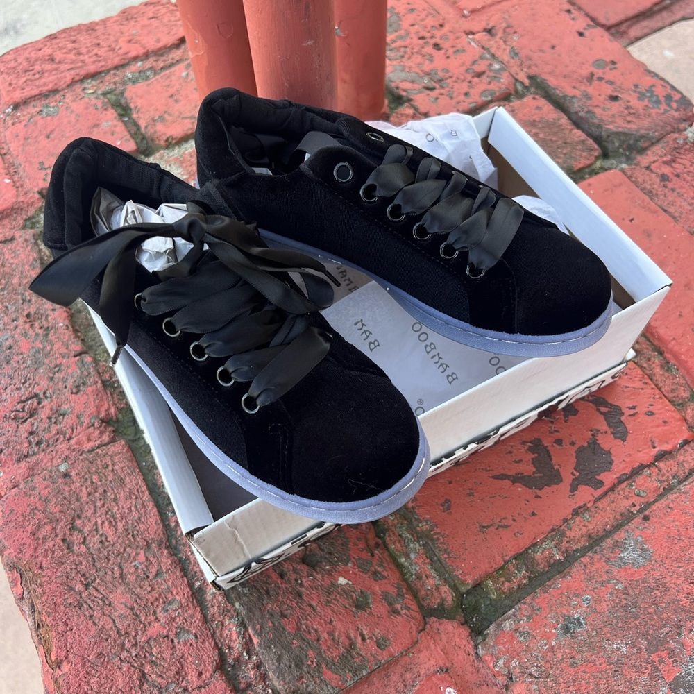 BAMBOO Kids Black Satin Lace Sneakers